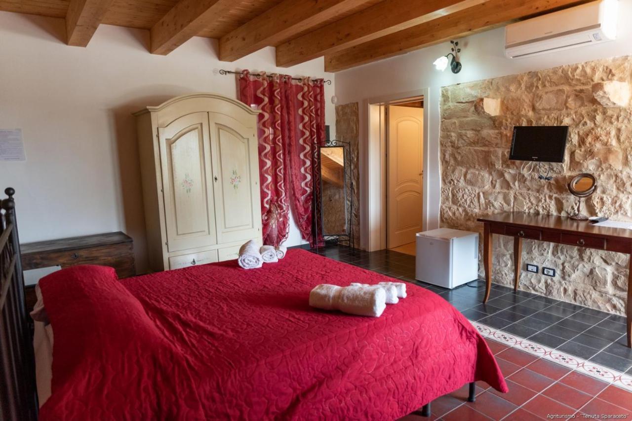 Agriturismo Tenuta Sparaceto モーディカ エクステリア 写真